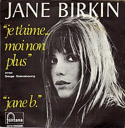 Pochette du 45 tours Je t'aime… moi non plus : portrait de Jane Birkin en noir et blanc, avec la mention « avec Serge Gainsbourg ».